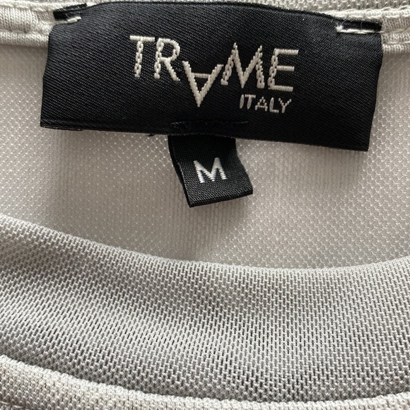 Trame light gray Womens Ruffle Sleeve T Shirt  Gorgeous ruffled sleeves. Large - Picture 7 of 10